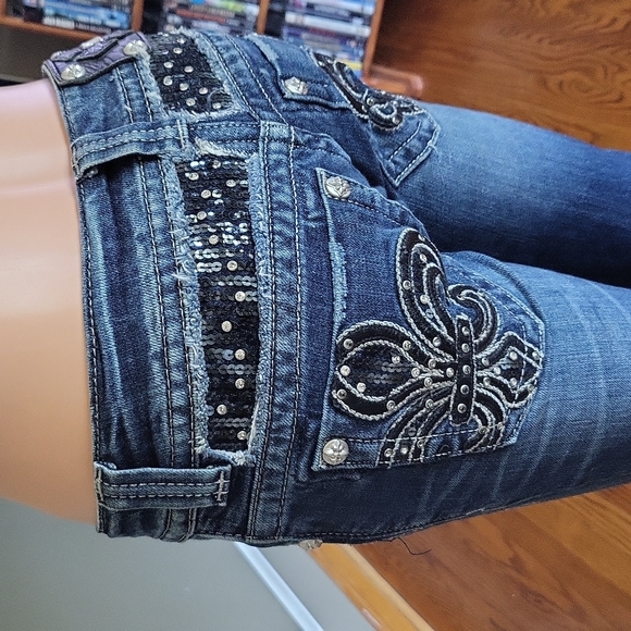 Miss Me Straight Leg Jeans - Picture 3 of 12